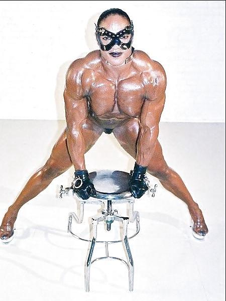 25P Female bodybuilding