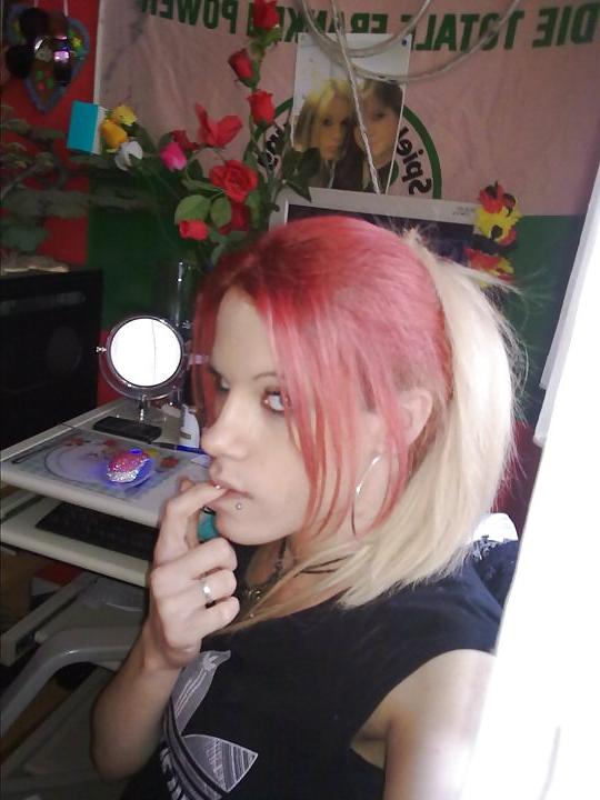 25P Und wieder mal eine Ex-Schlampe!