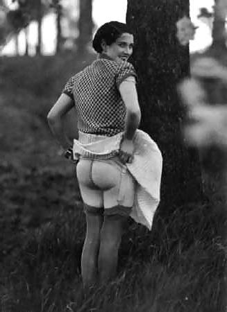 24P Vintage Erotic Photo Art 19 - Butts