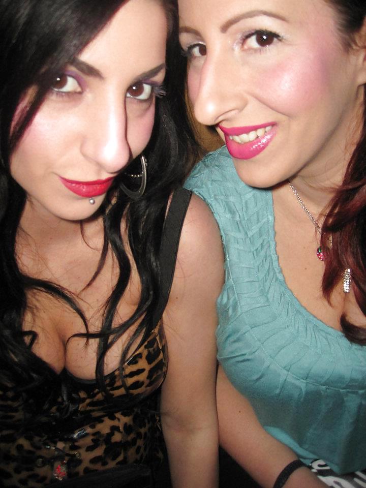 25P Big Tit Chubby Sondra In These Pics