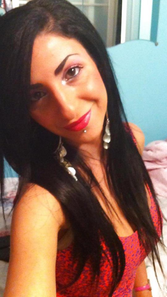 25P Big Tit Chubby Sondra In These Pics