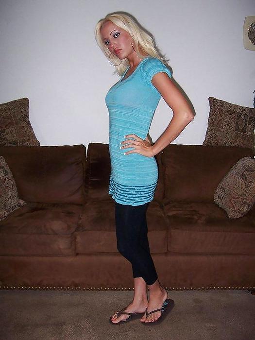 23P Valerie sexy facebook bitch