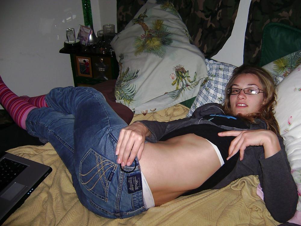 24P Girl with glasses masturbation and oral sex