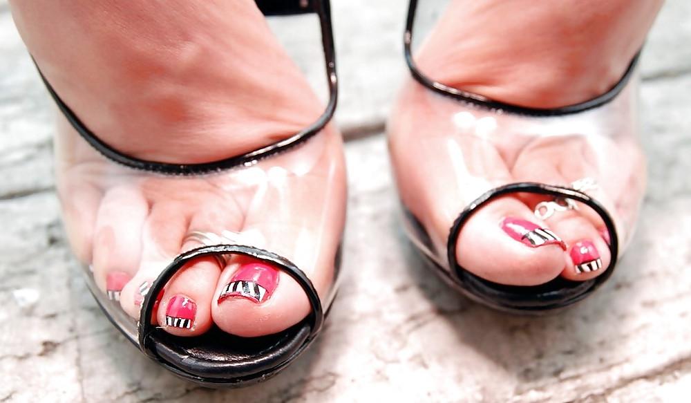 24P Feet model 0 (by tm)