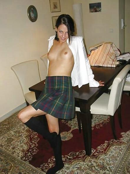 25P Amateur Topless 8