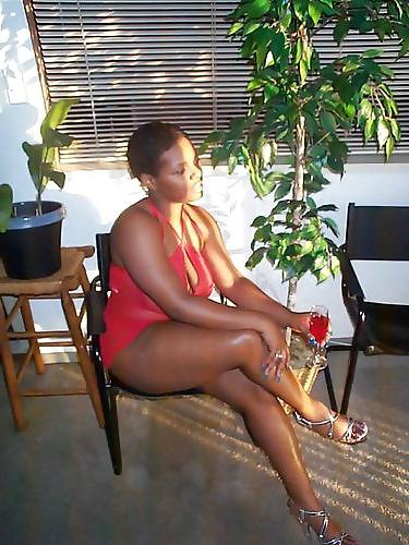 16P Stunning ebony goddess zakuka
