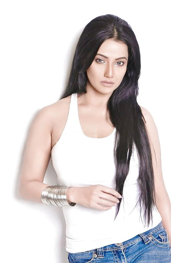 17P JUICY Paki Woman that MUST TRY BIG BLACK COCK