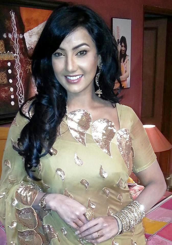 17P JUICY Paki Woman that MUST TRY BIG BLACK COCK