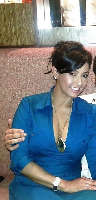 17P JUICY Paki Woman that MUST TRY BIG BLACK COCK