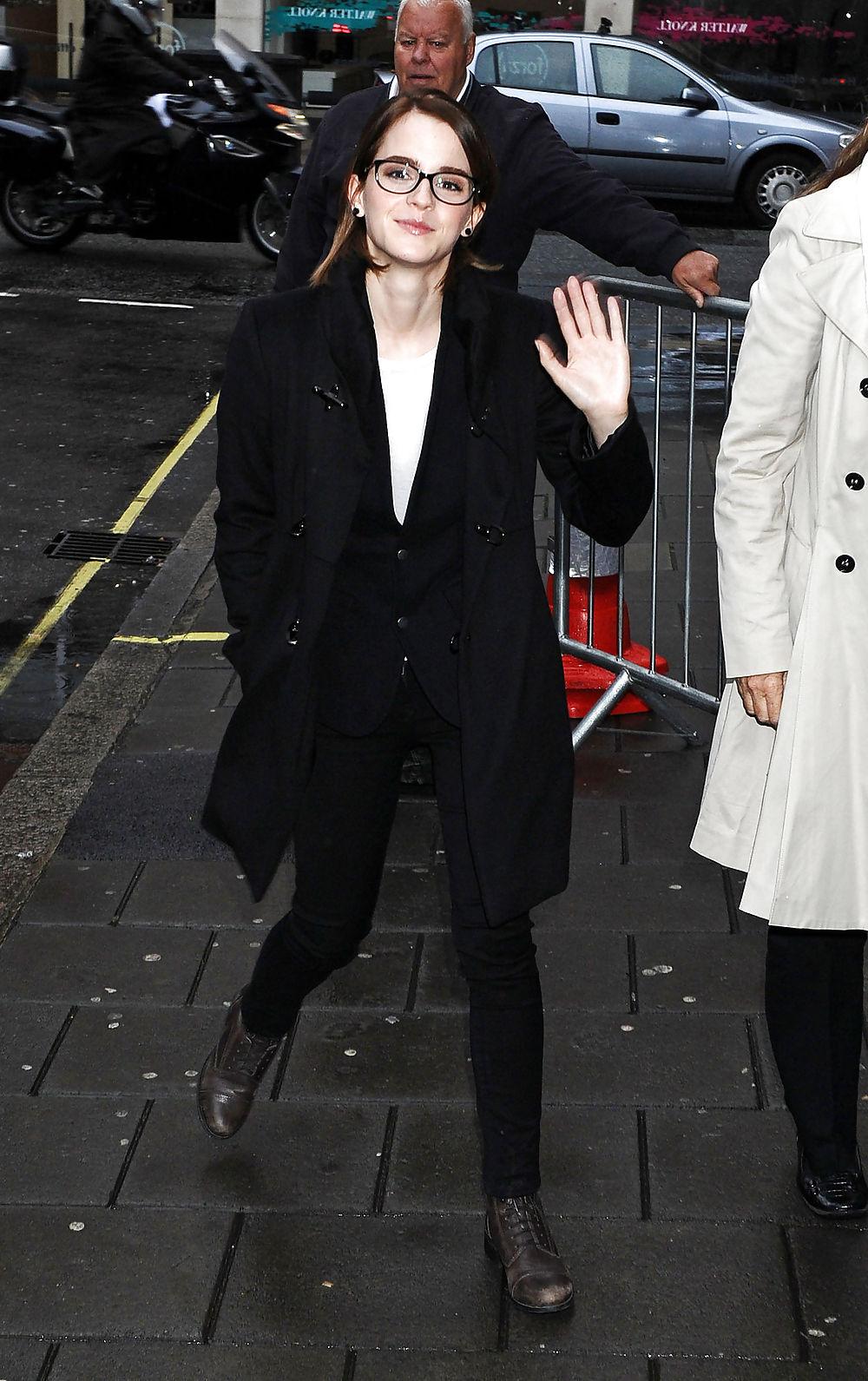 11P Emma Watson with glasses