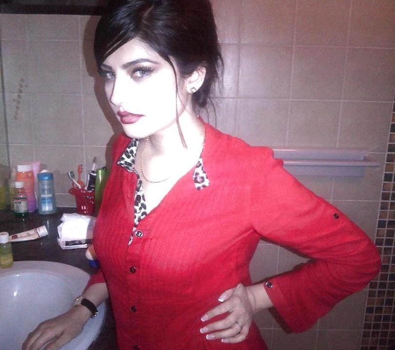 15P Paki bitch neelam that Big Black Cocks (BBC) MUST FUCK!