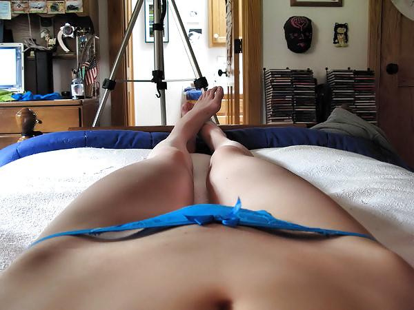 24P Beautiful Girls and their Sexy Feet 3