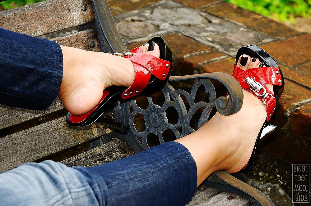 25P Sexy Feet & Heels I Like