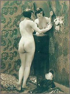 21P Vintage Erotic Photo Art 19 - Girls and Mirror