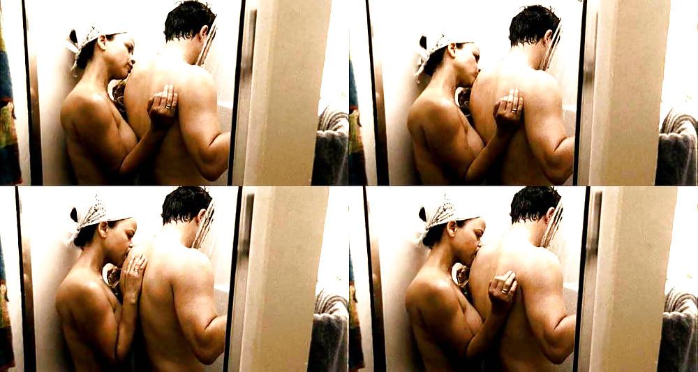 21P Rosie Perez Nude (Real & Fake)