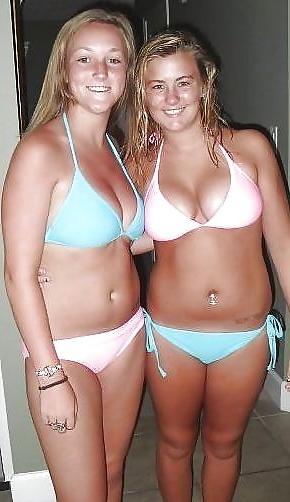 25P Dicke Titten im Bikini