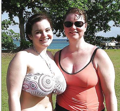 25P Dicke Titten im Bikini