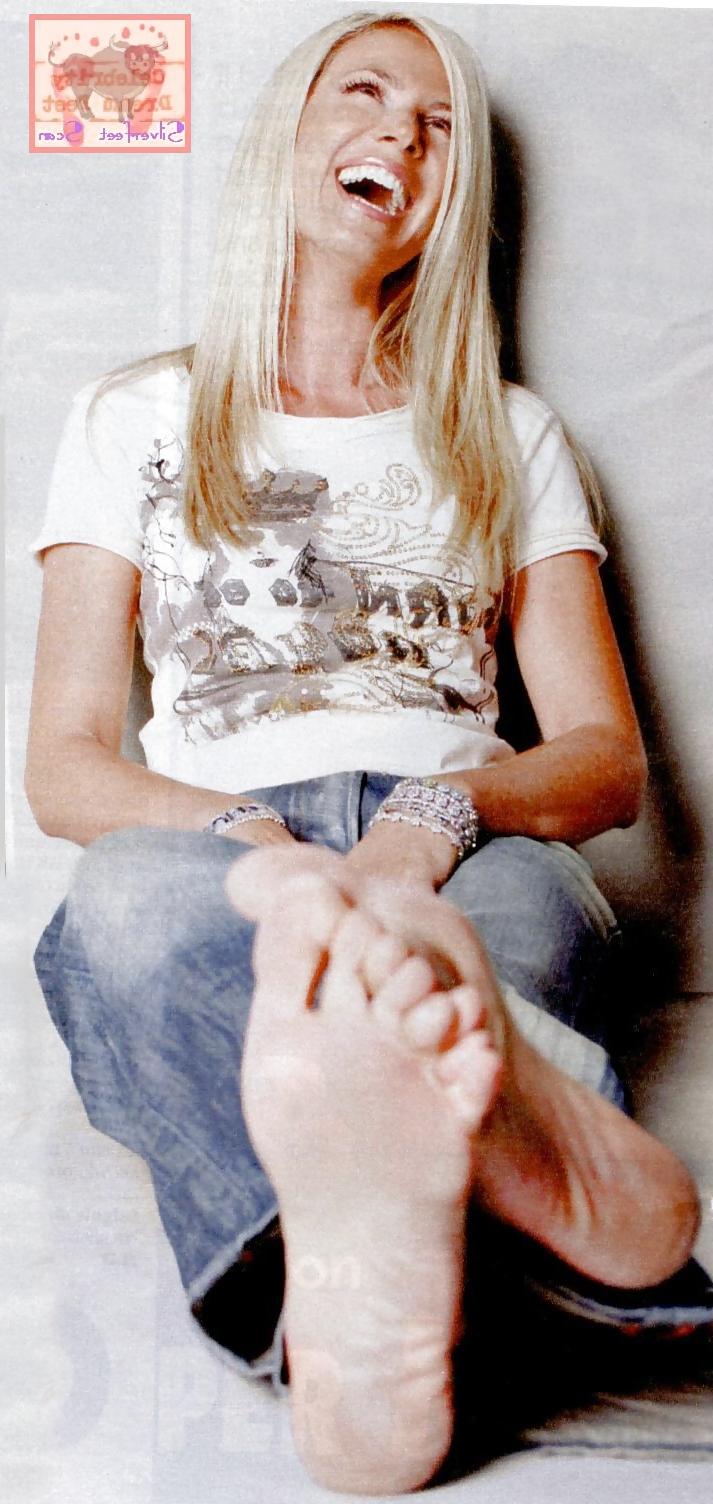 11P Federica Panicucci Feet