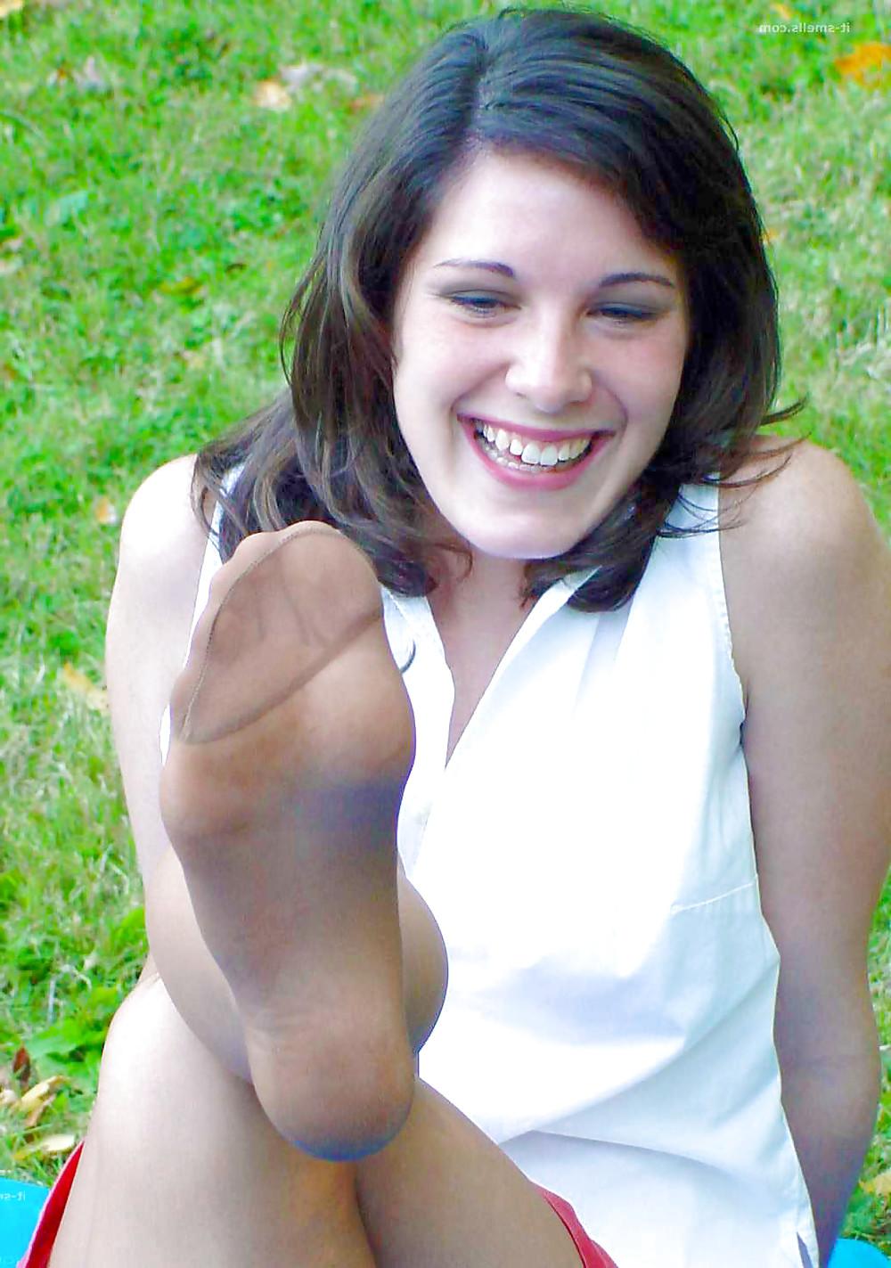 10P In The Streets 084 - Girl Shows Her Pantyhose Feet