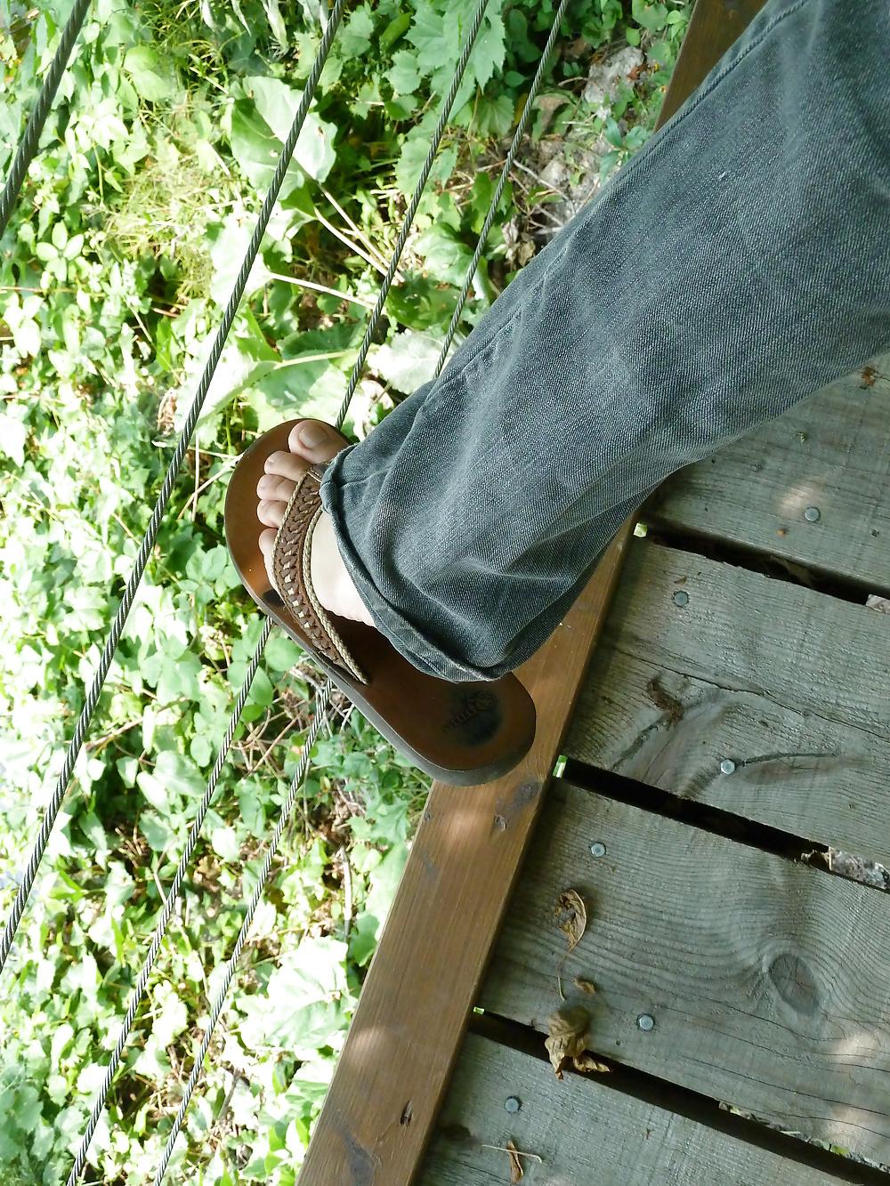 11P Sexy feet and toes