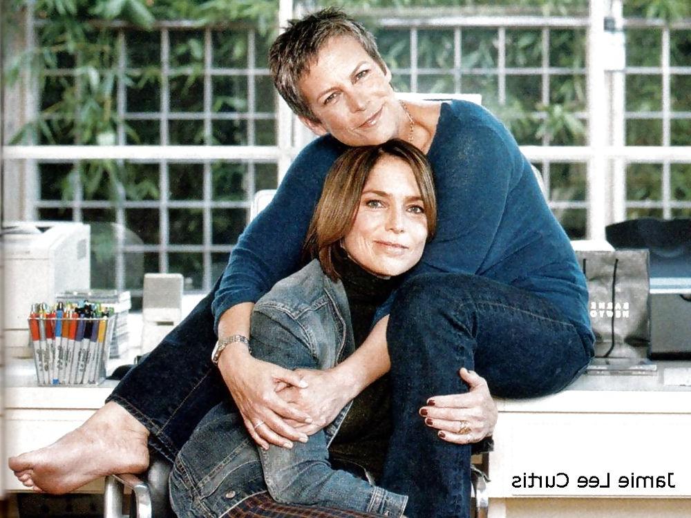 25P Jamie Lee Curtis Feet