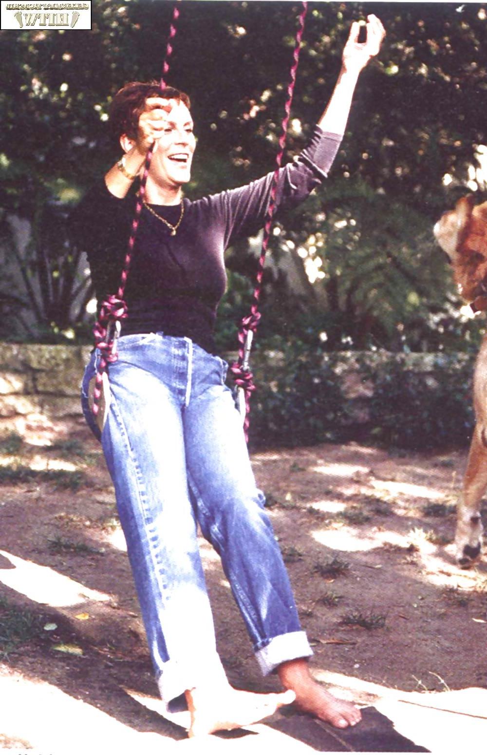25P Jamie Lee Curtis Feet
