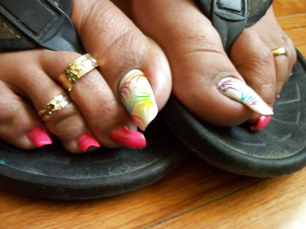 20P Love big feet and long toes