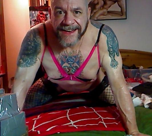 25P Sissy clit bitch's newest pics