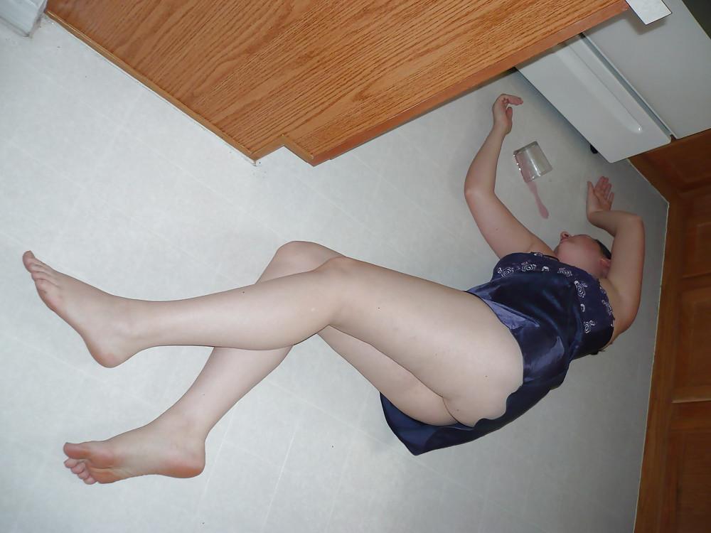 25P Amateur Female Soles 03