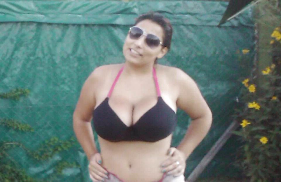 22P Big Natural Breast