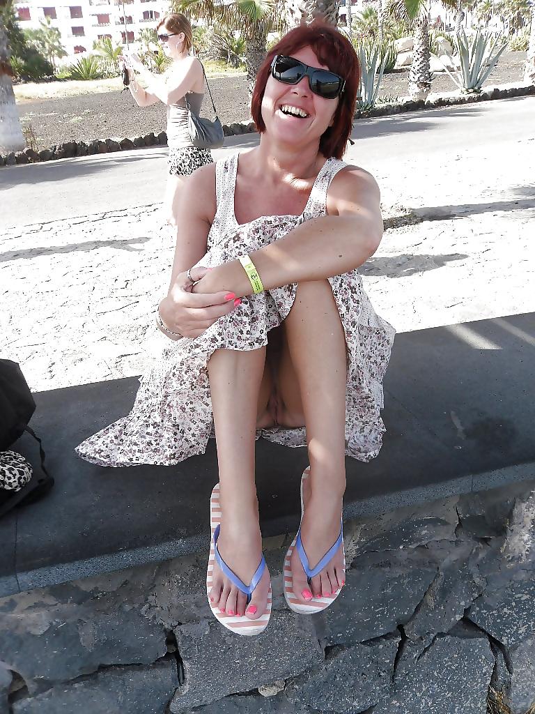 25P Mature British MILF Debbie