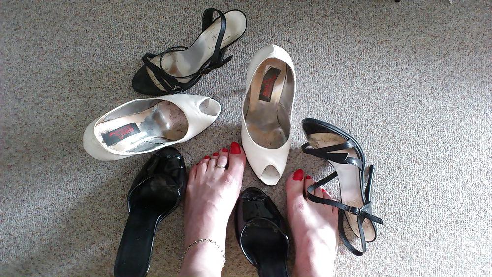 19P High Heels and Feet