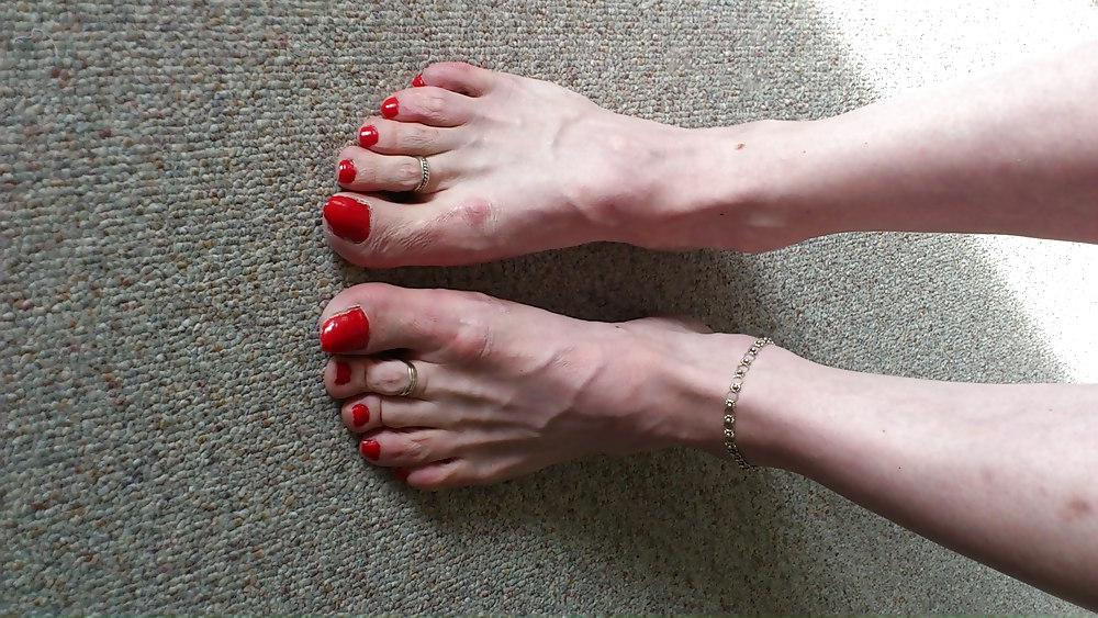 19P High Heels and Feet