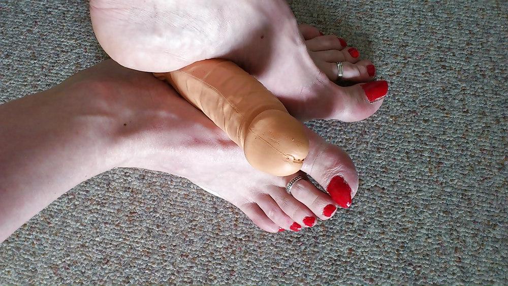19P High Heels and Feet
