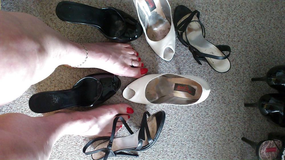 19P High Heels and Feet
