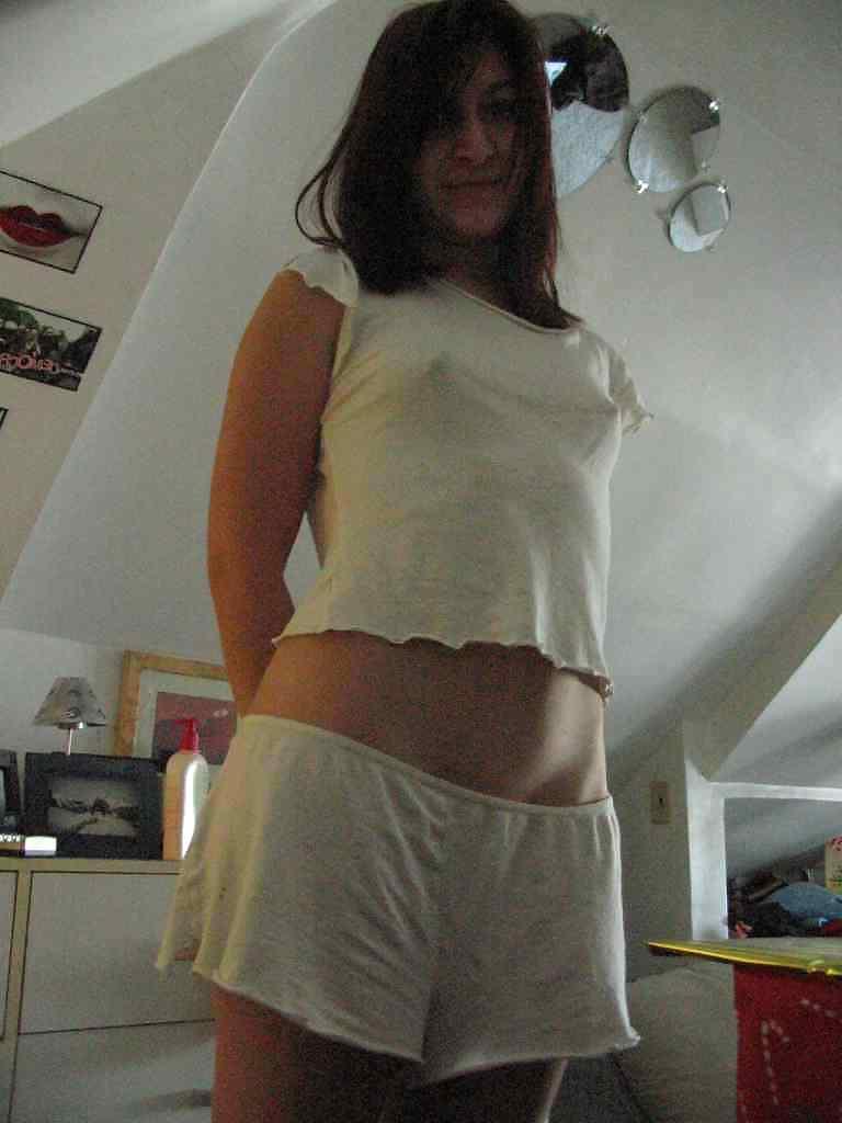 25P Cute brunette teen