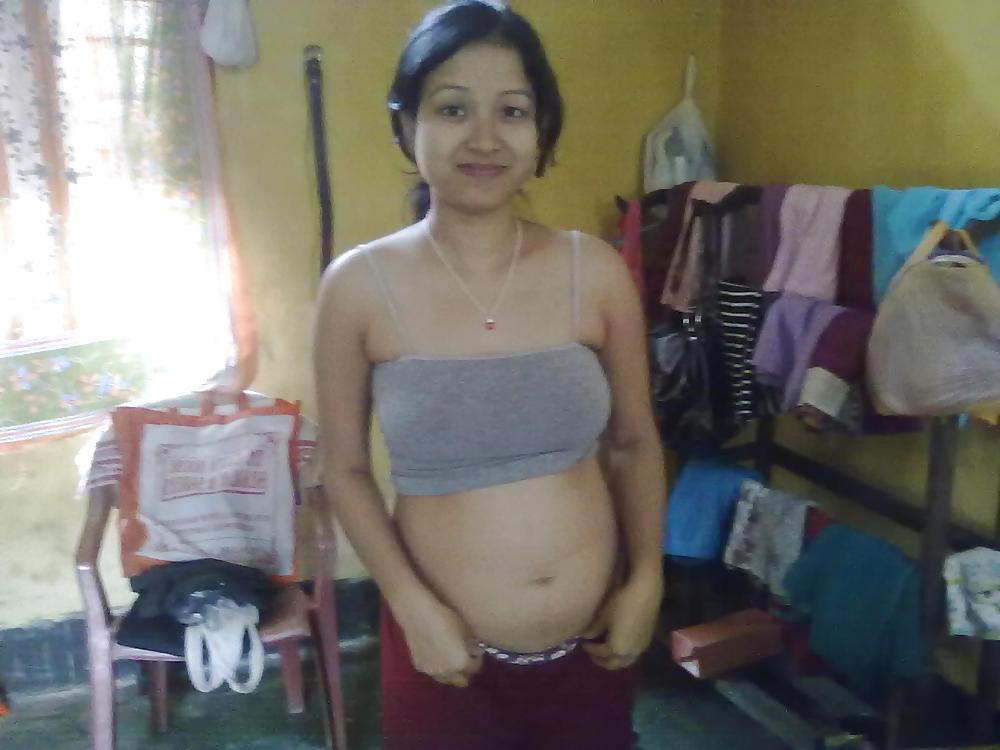 25P Rare real sexy pics: nude, semi nude and dressed