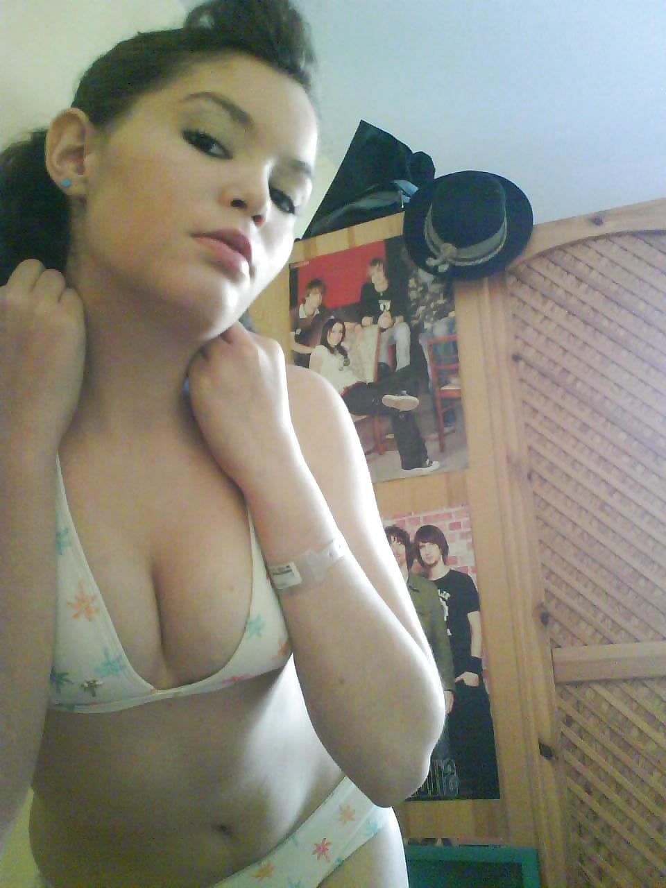 10P Jenny Naked Bitch from Germany needs cmts
