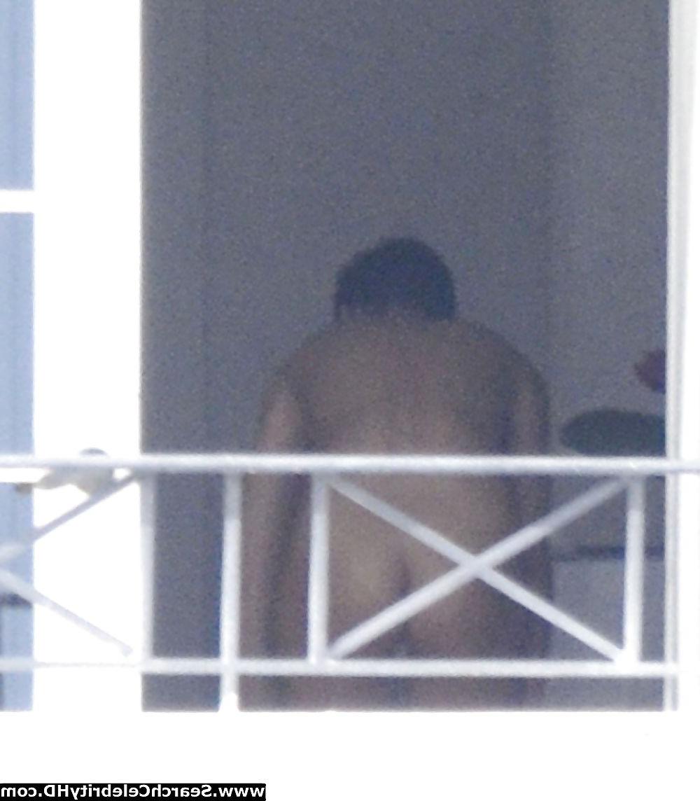 25P Rihanna Naked Ass And Topless Boobs Candids