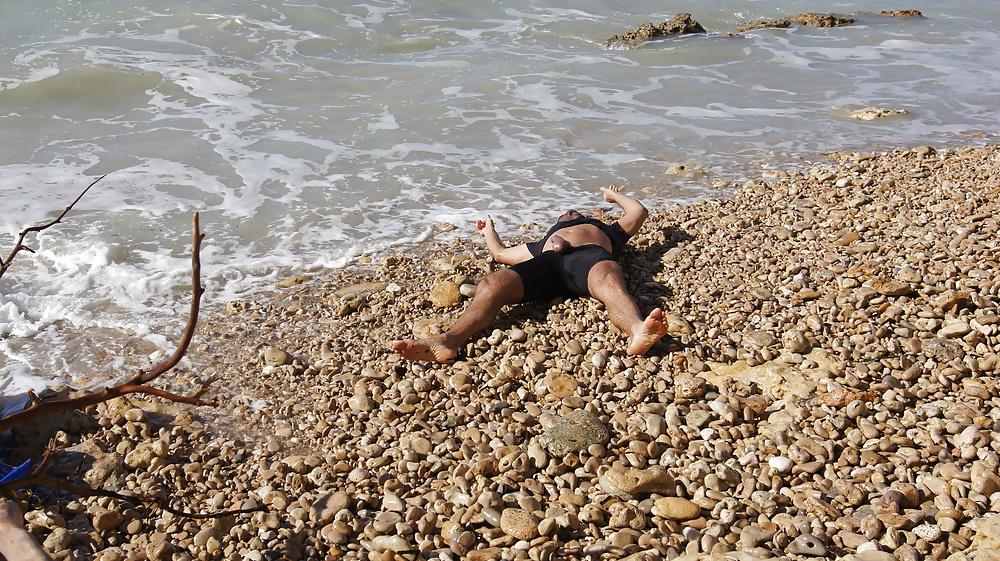 14P Drowned play