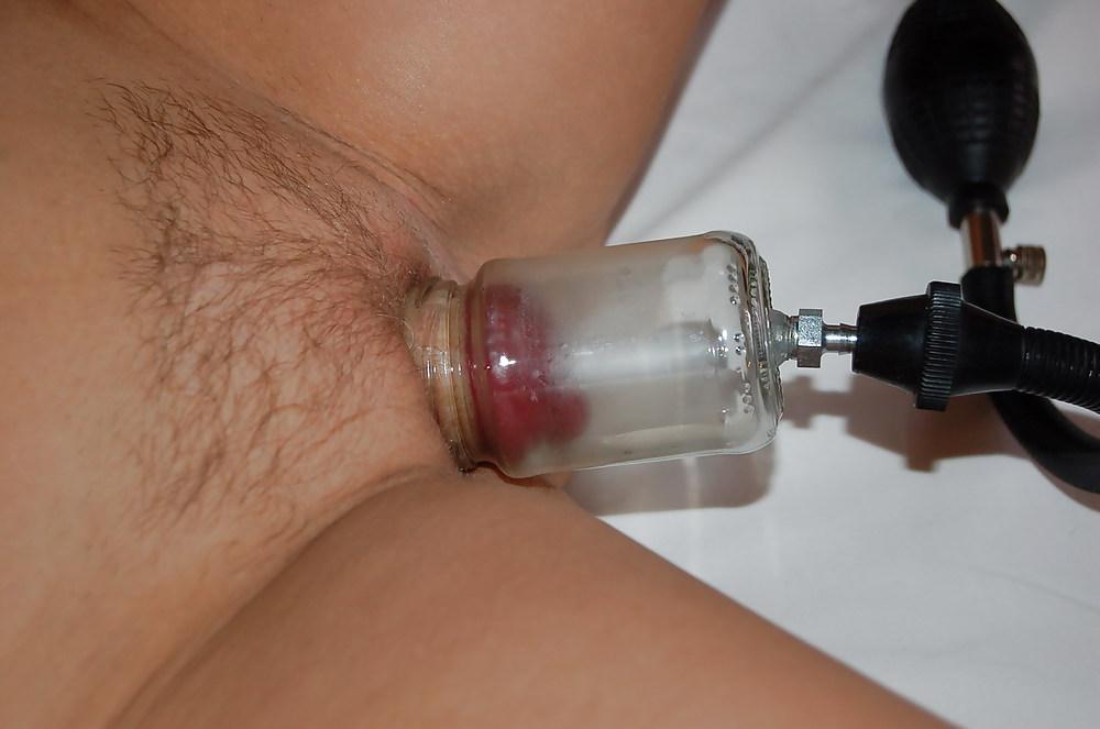 10P Female pumping
