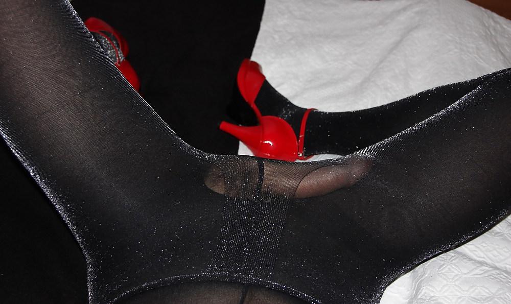 14P Pantyhose play 3