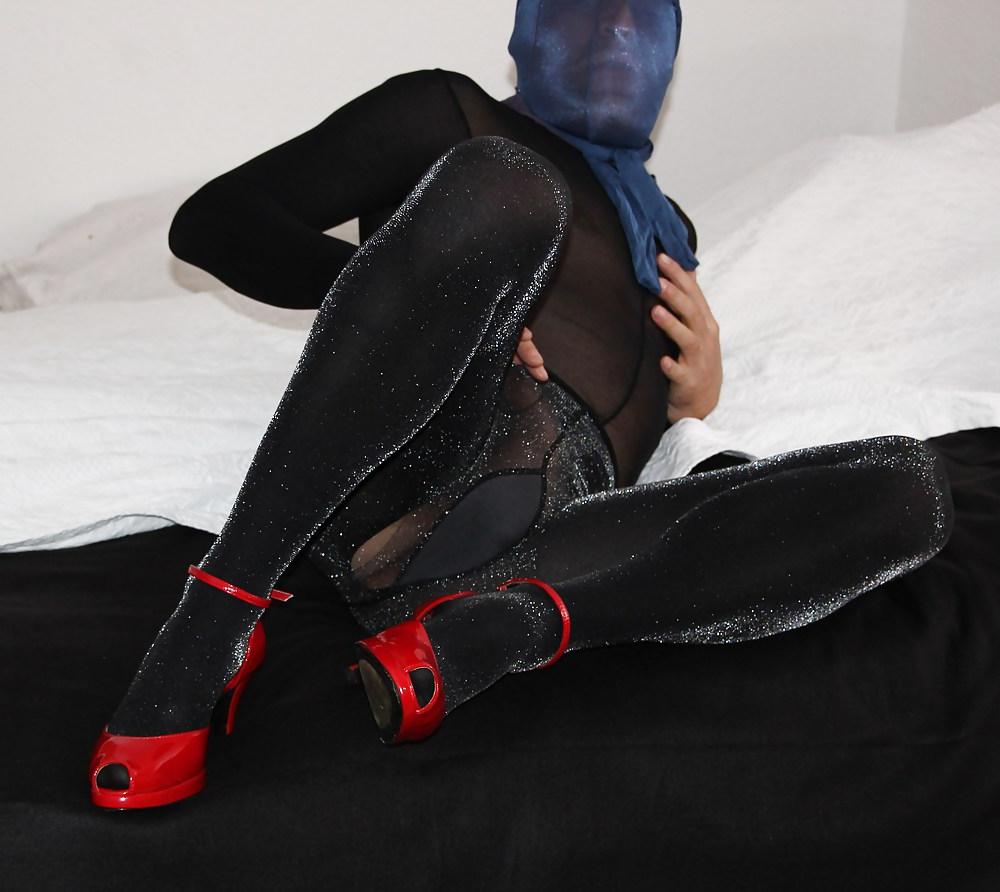 14P Pantyhose play 3