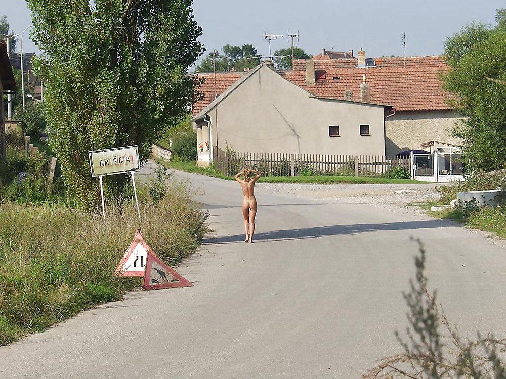 25P Naked in public 6