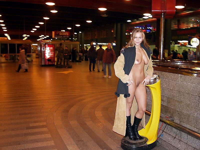 25P Naked in public 6