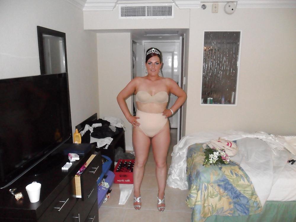 6P Hot Sexy MILF Bride To Ride