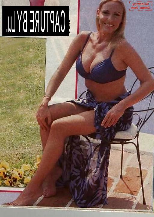 22P Antonella Clerici Feet