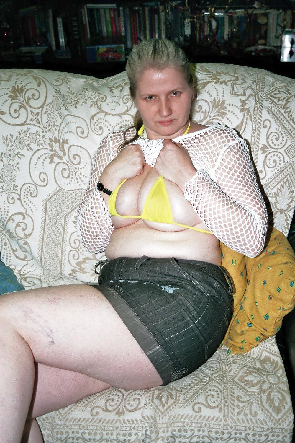12P ASLUT - Bitch Nice Tits In Yellow Bikini & White Netshirt 2