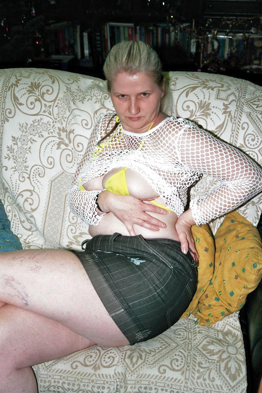 12P ASLUT - Bitch Nice Tits In Yellow Bikini & White Netshirt 2