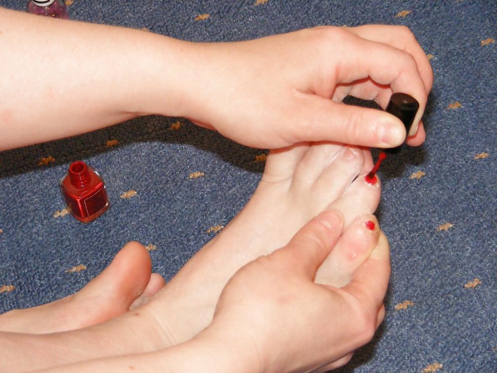 17P Feet and heels